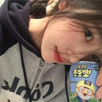 穿成极品老妇只想当咸鱼